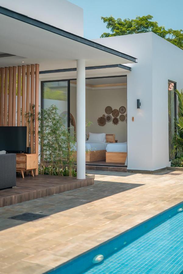 Selikur 1 - Spacious 3br In Seminyak! Perfect Location! Villa
