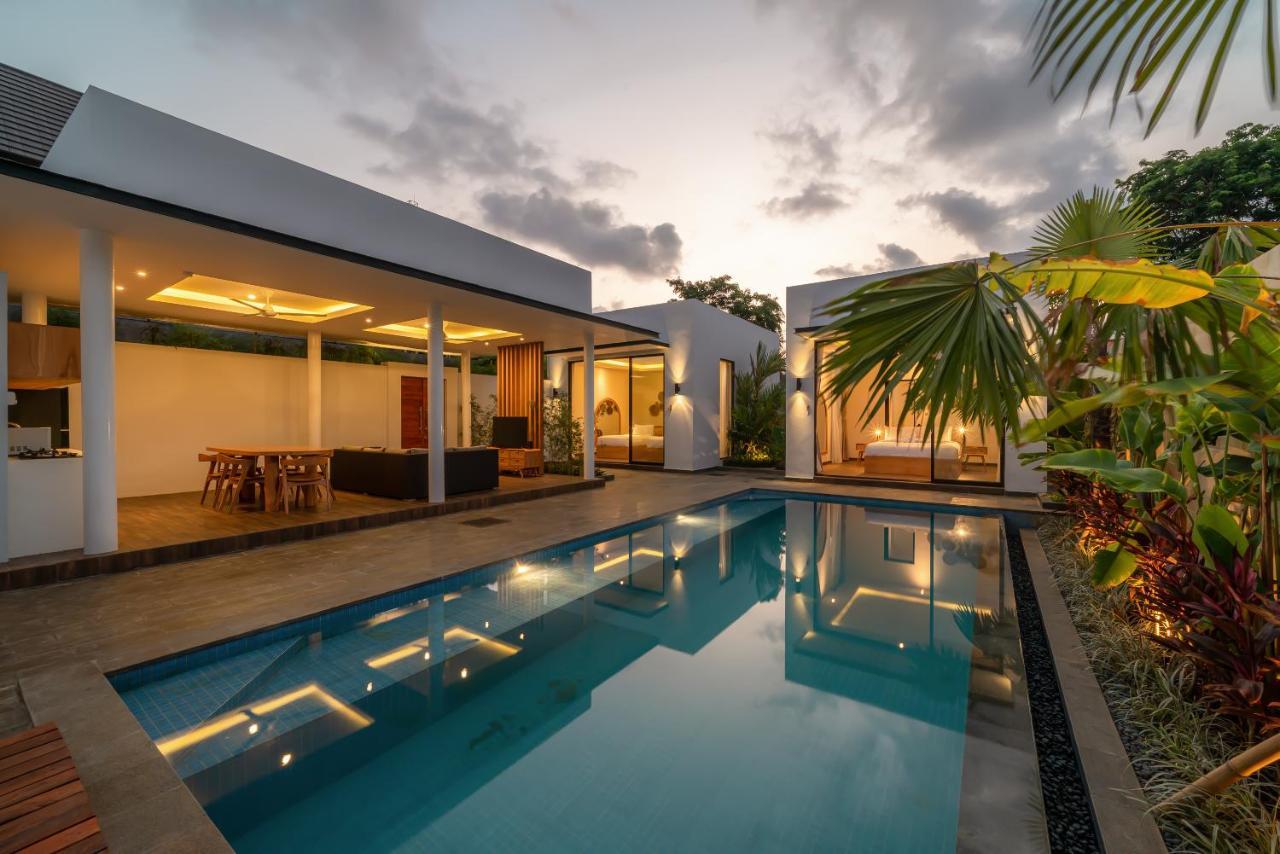 Villa Selikur 1 - Spacious 3br In Seminyak! Perfect Location!