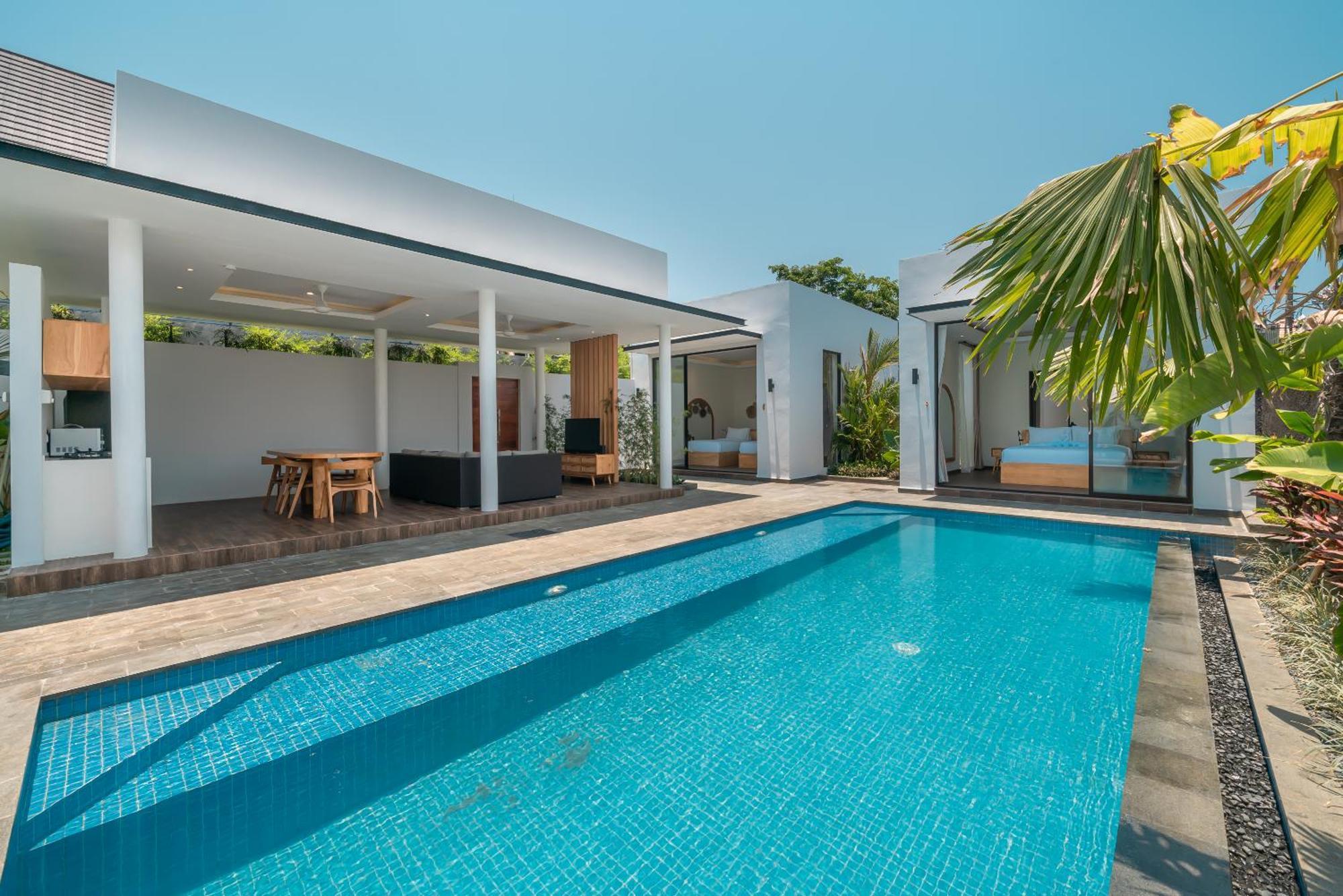 Villa Selikur 1 - Spacious 3br In Seminyak! Perfect Location!