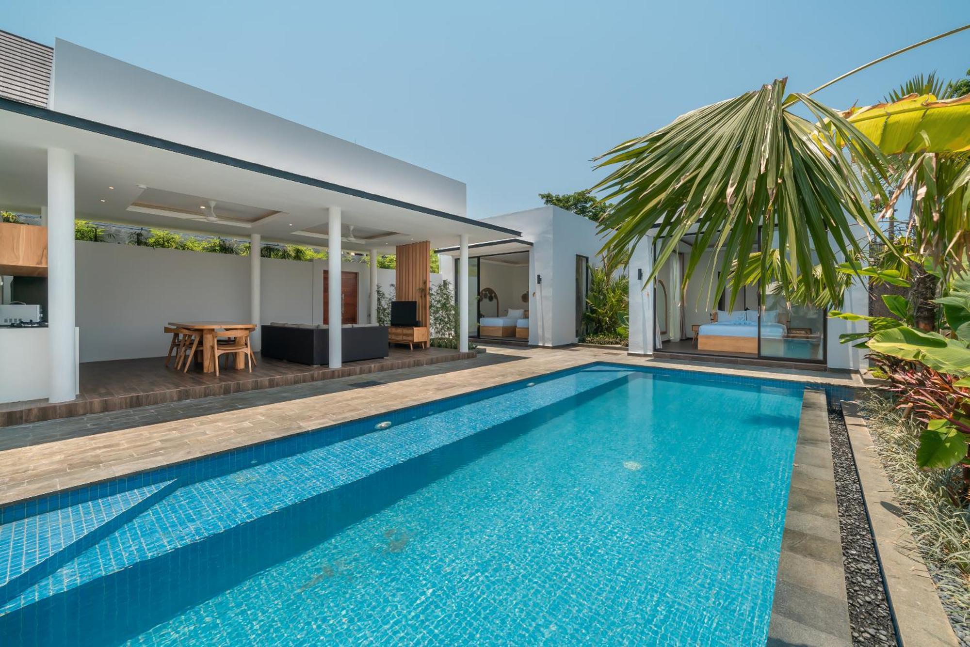 Selikur 1 - Spacious 3br In Seminyak! Perfect Location! Villa *